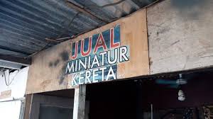 Jual kereta singapore di malaysia. Miniatur Kereta Dan Lokomotif Di Manggarai Iskandar Jual Ke Malaysia Hingga Singapura Tribun Jakarta