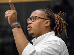 Grammy-nominated musician teaches class at Loyola: 'My purpose is to  amplify and engage'