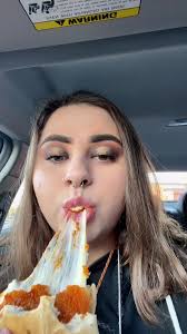 Italian Mozzarella Cheeseburger Review from Wendy's 🍔 i'm crusty rn #...