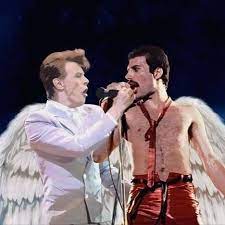 Sowohl freddie als auch david lebten eine zeit in deutschland, david bowie davon lange zeit in berlin. Queen David Bowie Under Pressure Lyrics Genius Lyrics