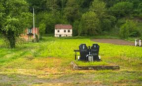 Maybe you would like to learn more about one of these? Bury Loved One At Home To Save On Funeral Expenses