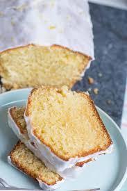 so muss zitronenkuchen schmecken fluffig saftig und einfach gebacken rezept zitronen kuchen zitronenkuchen zitronen kuchen saftig