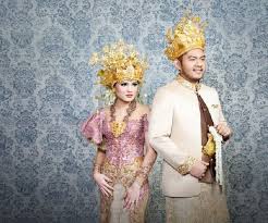 10 tutorial memakai baju bali untuk menari pendet atau karnaval hari kartini. 15 Inspirasi Baju Pernikahan Adat Palembang