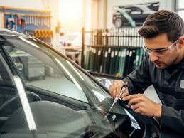 30-Min Windshield Chip & Crack Repair Mississauga | $0 Out-of-Pocket