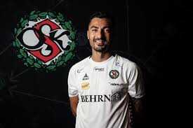Jiloan hamad (born 6 november 1990) is a swedish footballer who plays as a left midfield for korean club incheon united fc. 0ej9vntai Fd5m