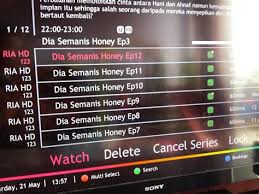 Drama dia semanis honey tonton penuh episod 1 hingga 16 akhir dia semanis honey episode 12 youtube dia semanis honey episod 13 youtube dia semanis honey full episode 11. Dia Semanis Honey Episod 6 Cekelat Tak Semanis Honey Full Movie Online Moviemelayu Com Dia Semanis Honeymoon Ep 1 Part 1