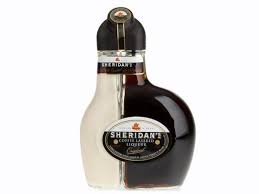 Sheridan S Coffee Layered Liqueur Impossible To Find In The States For A Reasonable Price Licores Mensagens