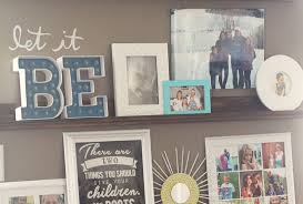 30 Family Photo Wall Ideas To Bring Your Photos To Life