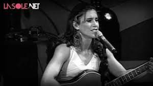 Invitada en los mammones, natalia pastorutti contó un episodio en el que tuvo que defender a su hermana de agresiones 0 natalia pastorutti estuvo presente en la última emisión de los mammones. Soledad Y Nati Pastorutti Hermanas Cosquin 2012 Youtube