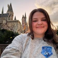 What car washes in Silverdale/Bremerton offer free vacuum, car mat washer,  and membership?