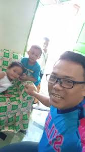 Kay manghagad gid ma vlog kuno si Dang Dang, teh nd lang ko danay manyaga  eh. Ma praktis kami danay.