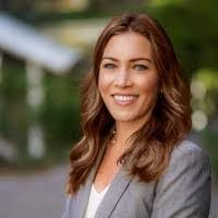 Angela Passanisi's Instagram, Twitter & Facebook