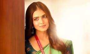 Malavika mohanan off to mumbai to promote master. Vijay S Master Special Birthday Surprise For Malavika Mohanan Tamil News Indiaglitz Com