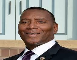 Demond Porter's Instagram, Twitter & Facebook