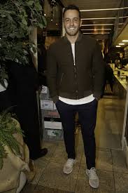 Born cláudia patrícia figueira vieira on 20th june, 1979 in loures, portugal, she is famous for ana luísa on morangos com açúcar. Caras Pedro Teixeira 40 Anos 40 Fotos