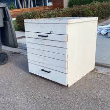As the leading provider of flat file drawer cabinets, southwest solutions is ready to help you plan the perfect storage system for your large documents, maps, negatives, historical artwork, and plan drawings. Free Flat File Cabinet For Sale In Encinitas Ca Offerup