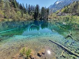 From here, the path leads us a short distance along the stillach and then turns right to rise steeply shortly thereafter. Wandern Von Oberstdorf Zum Christlessee