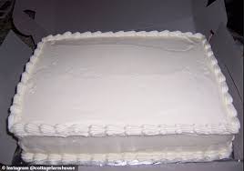 Collin here just shedding a tear. Thrifty Couple Create A Wedding Cake For Just 50 By Using Tray Bakes From Costco Daily Mail Online