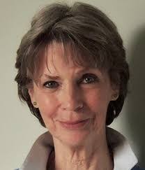 Vicki Scott's Instagram, Twitter & Facebook