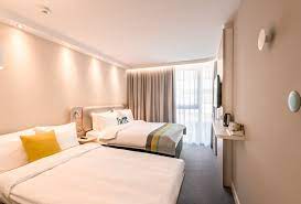 Die umgebung wird geprägt von der. Holiday Inn Express Leipzig City Hauptbahnhof An Ihg Hotel Qantas Hotels
