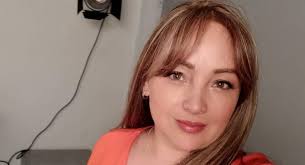 Ana victoria beltrán revela el sexo y nombre de su bebé. Ana Victoria Beltran De Padres E Hijos Presumio Sus Atributos Con Ajustado Jean