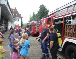 Hier baut die nrs ein weiteres wärmenetz mit einer netzlänge von rund 5 km und rund 80 anschlussnehmern. Hausener Woche Wasser Marsch Hiess Es Bei Der Feuerwehr Hausen Kinderferienprogramm Kam Gut An Pdf Free Download