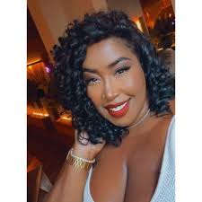 ɐsoǝsǝ👽 (@sEseosa)