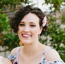 Lynn Stanger's Instagram, Twitter & Facebook