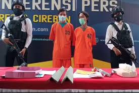 Freqnesia telah menghimpun data dari internet (sosial media dan website). Gasak Besi Sutet Kawanan Pencuri Ini Nyaris Gelabkan Cirebon Hingga Brebes