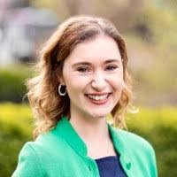 Karen Spann's Instagram, Twitter & Facebook