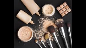 what s in a makeup artist s makeup kit