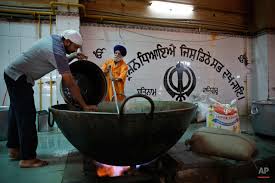 Verbal and written gurmuhki taught guru nanak free kitchen. India S Religious Kitchen Ap Images Spotlight