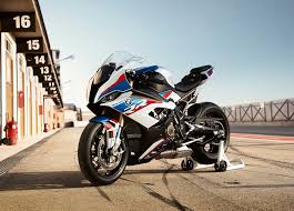 For The First Time Bmw Motorrad Offers M Options And M Performance Parts For The New S 1000 Rr
