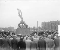 Afbeeldingsresultaat voor dineke van es verwoeste steden