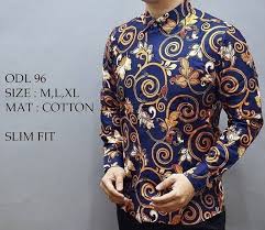 Baju batik pria lengan panjang kombinasi kain polos ini paling banyak diminati kaum hawa dijaman yang maju seperti zaman dizaman kita sekarang ini karena lebih kelihatan modis dan simplebaju batik pria lengan panjang kombinasi polos sangat disukai pria karena pakaian yang dipakai memberikan. 87 Gambar Baju Batik Pria Untuk Kondangan Paling Bagus Modelbaju Id