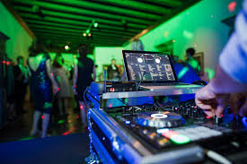 Follow südtiroler landwirt to never miss another show. Dj Alex Sudtirol Ç€ Tirol Ç€ Gardasee Erfahren Flexibel Zuverlassig Dj Alex Sudtirol Ç€ Tirol Ç€ Gardasee Erfahren Flexibel Zuverlassig