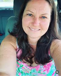 Therapist book recommendations for guidance and inspiration