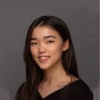 Kacey Henderson's Instagram, Twitter & Facebook