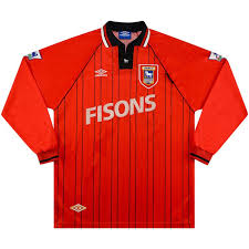 Newcastle united wurde in der saison 2016/17 meister der zweitklassigen efl championship und spielt in der aktuellen saison in der premier league. Ipswich Town 1993 94 Auswarts Trikot