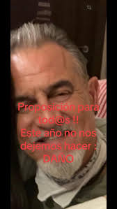 Buscando la amistad y el amor, (Solo España)