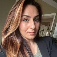 Cindy Castro's Instagram, Twitter & Facebook