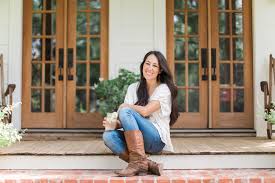 For joanna gaines, before she was a fixer upper, she was a tire seller. Baylor Arts Sciences Magazine Fall 2015 Magnolia Blossoming