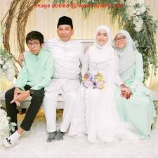 Seorang remaja lelaki berusia 15 tahun di daerah gaya, negeri bihar, india, membunuh diri dua hari selepas dipaksa berkahwin dengan bekas kakak iparnya selepas abangnya meninggal dunia beberapa tahun lalu. 40 Foto Sekitar Majlis Nikah Resepsi Malam Berinai Shima Anuar Kira Kira Jam 10 50 Pagi Semalam Pelakon Shima Anuar Telah Sah Bergelar Ister Resepsi Malam