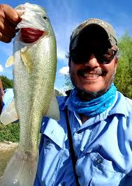 Looking for nice bass fishing spots around gainesville fl or ocala fl where  you dont need a boat.... somebody point me to some good lakes 👀 familiar  with salt water not freshwater 👀 👀