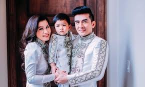 Phạm đan trường is a vietnamese male singer and actor. Gugomalhhcjsm