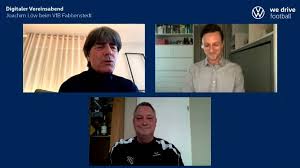 Joachi̇m löw, almanya milli takımı'nı dünya şampiyonu koltuğuna oturarak tarihe adını yazdırdı. Vfb Fabbenstedt Video Call Mit Joachim Low