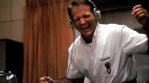 A beautiful script as the impressive job of two young actors, a magnificent robin williams and a seductive end. Robin Williams Die Besten Filme Mit Dem Komiker Genie