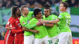 Tocantinense, cristão, conservador, acadêmico de direito e gestão pública. Wolfsburg Midfielder Luiz Gustavo Shocked By His Reaction To Red Card Vs Bayern