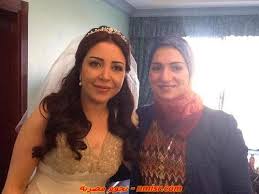 الصّباح ولادة للأمل، ومبعث للتفاؤل ومشرق للعمل،لا يمكن أن تشعر به إلّا إذا استيقظت فيه، ولا تشعر به إلّا إذا شاهدت بياضه، وشممت هواءه. ØµÙˆØ± Ø­ÙÙ„ Ø²ÙØ§Ù Ùˆ ÙØ±Ø­ Ù„Ø¨Ù†Ù‰ Ø¹Ø³Ù„ Ù…Ø°ÙŠØ¹Ø© Ø¨Ø±Ù†Ø§Ù…Ø¬ Ø§Ù„Ø­ÙŠØ§Ø© Ø§Ù„ÙŠÙˆÙ… Ø¹Ù„Ù‰ Ù‚Ù†Ø§Ø© Ø§Ù„Ø­ÙŠØ§Ø© Ø´Ø§Ù‡Ø¯ ØµÙˆØ± Ù„Ø¨Ù†Ù‰ Ø¹Ø³Ù„ Ø¨ÙØ³ØªØ§Ù† Ø§Ù„Ø²ÙØ§Ù Celebrities Fashion Crown Jewelry