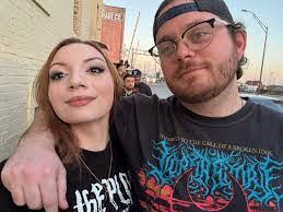 Allison Thrasher's Instagram, Twitter & Facebook